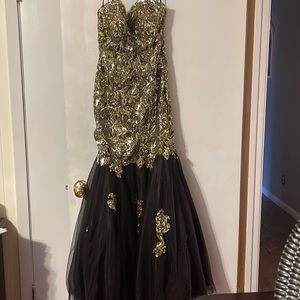 Black and Gold Sequins Prom Dress